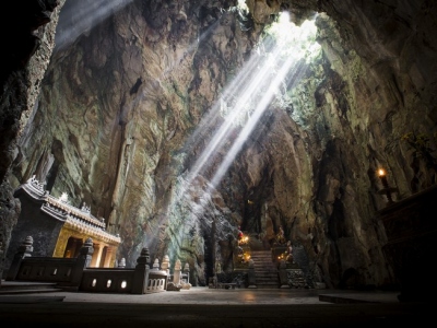 Huyen-Khong-Cave